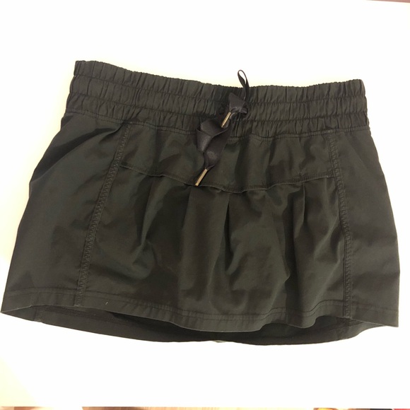 Lululemon black tennis skort size 4 - Picture 3 of 9
